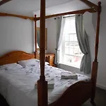 亚姆观景旅馆 3*