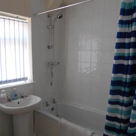 View And 3* Yarm